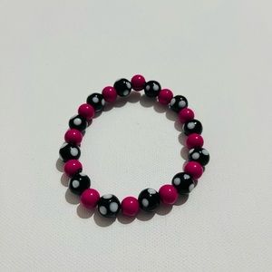 Dark pink contadiodju bracelet made by EvileyebyMaria